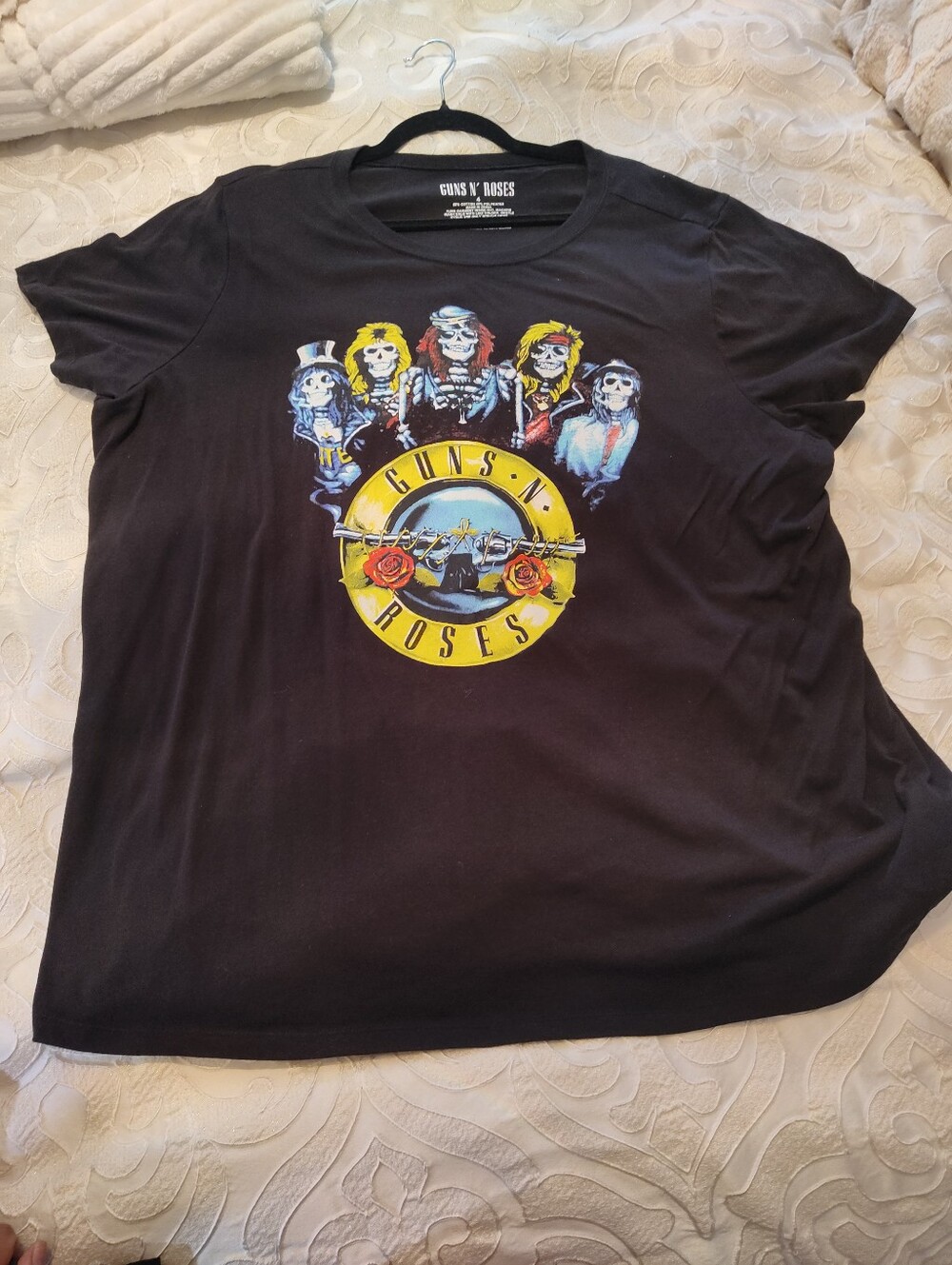 Torrid 4 28W Black Guns N Roses Graphic Tee Plus Size Women's Rock T-shirt